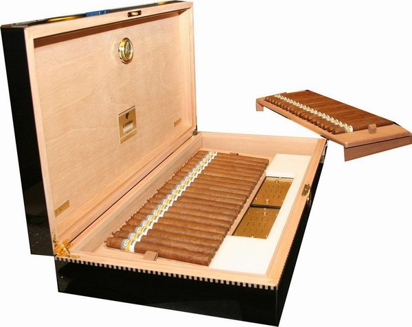 英国家具制造商David Linely为帕特加斯（Patragas）打造限量版精致雪茄盒